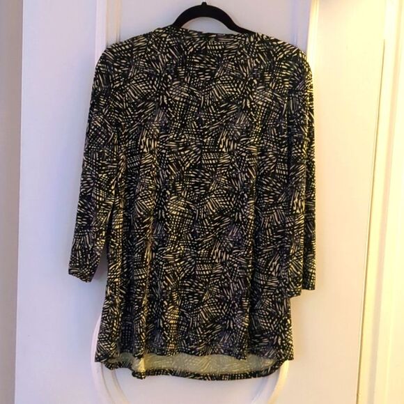 Soft Surroundings LG Stretch Knit V Neck Go Lively Traverse Travel Career Top Lg - Picture 3 of 8